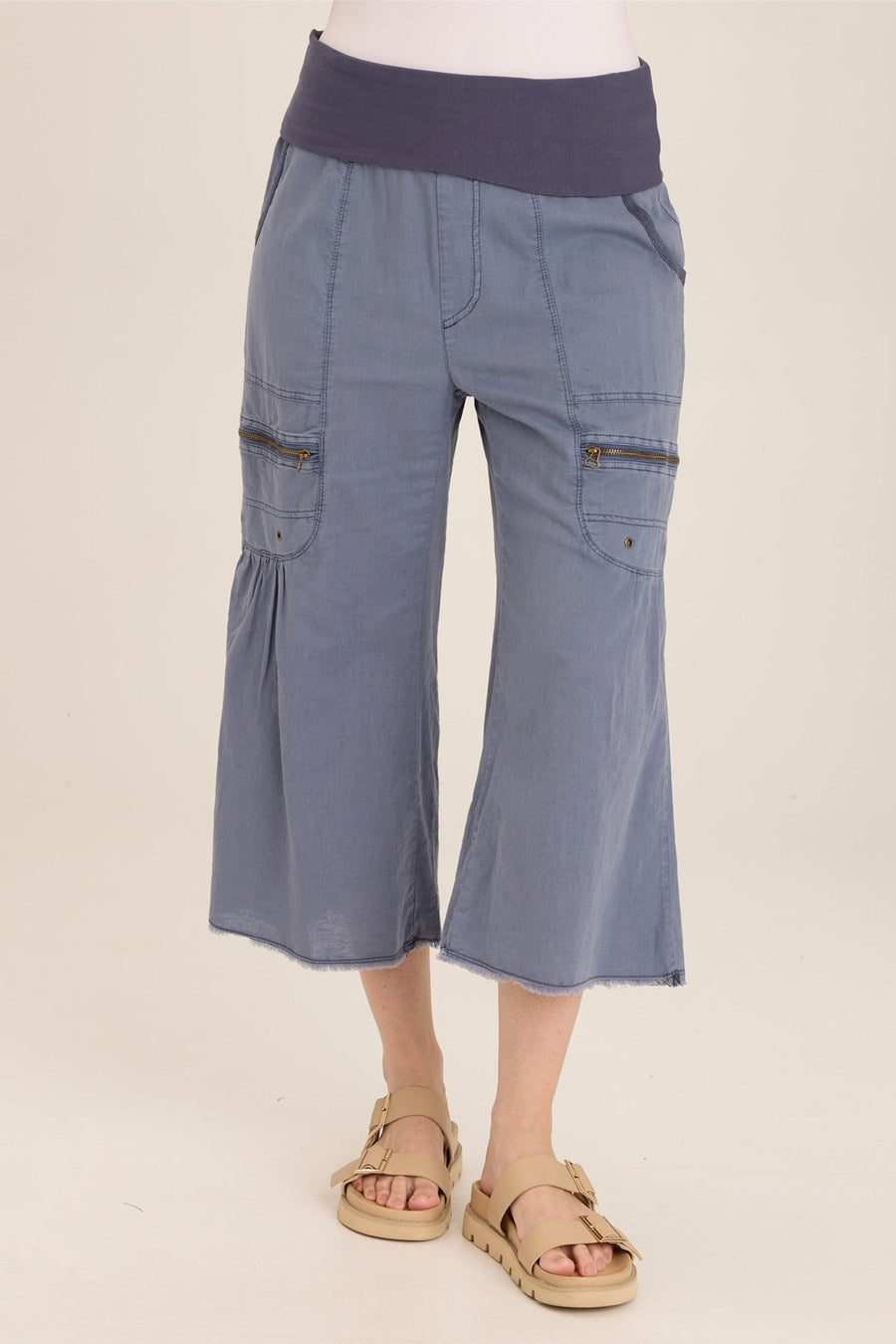 Pasqual Cotton Linen Flowy Cargo Crop