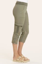 Nadia Crop