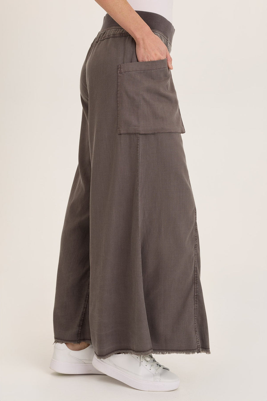 Desoto Ultra-Flare Wide Leg Pocket Trouser